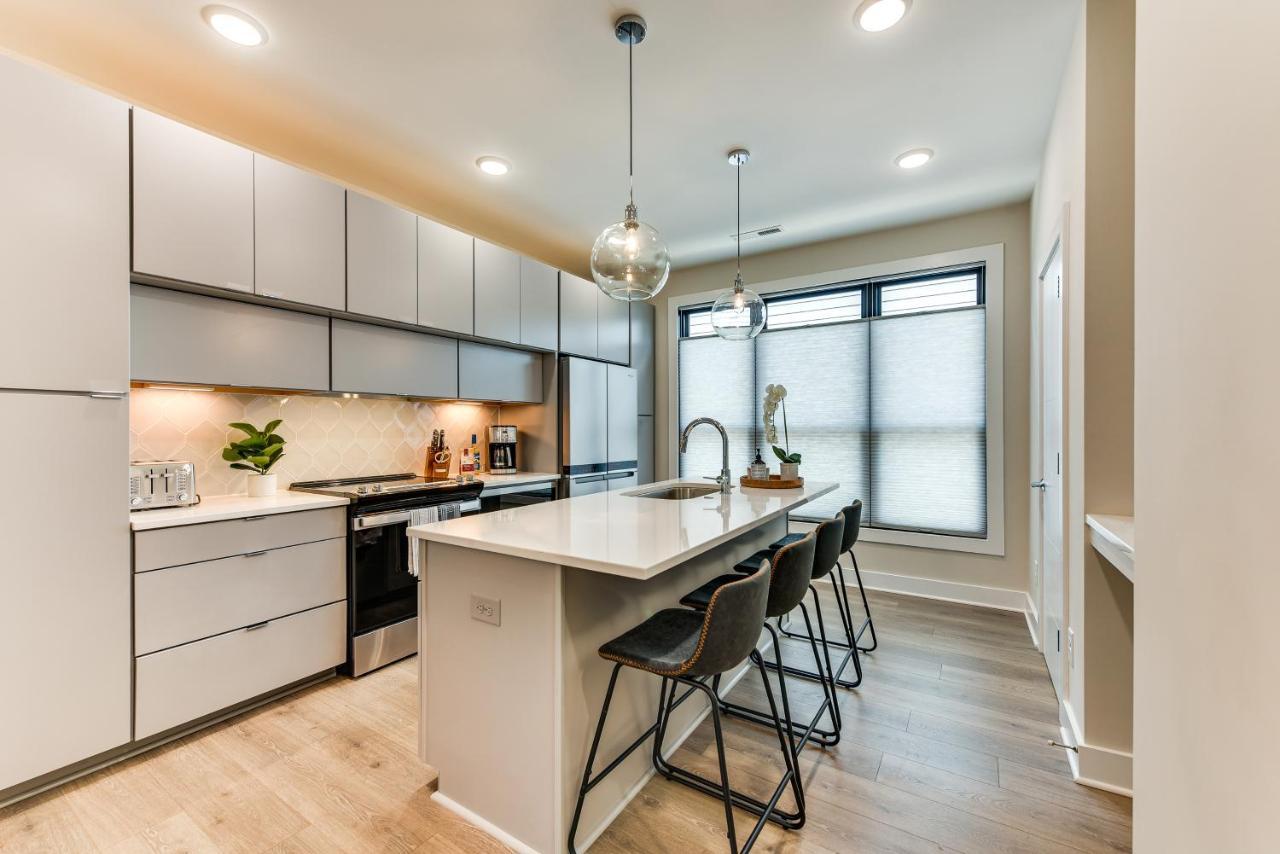 Apartment Modern And Stylish 5 Mi To Downtown Charlotte